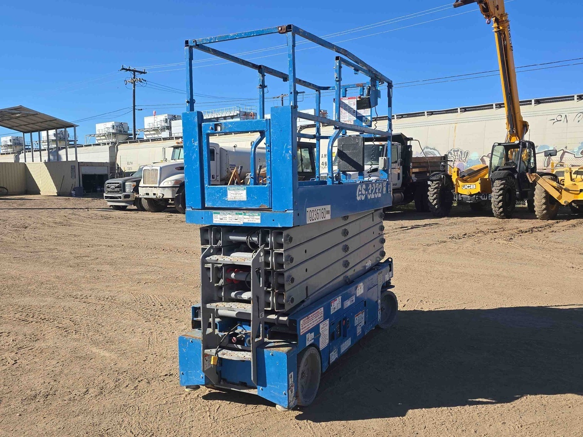 2018 Genie GS-3232-3