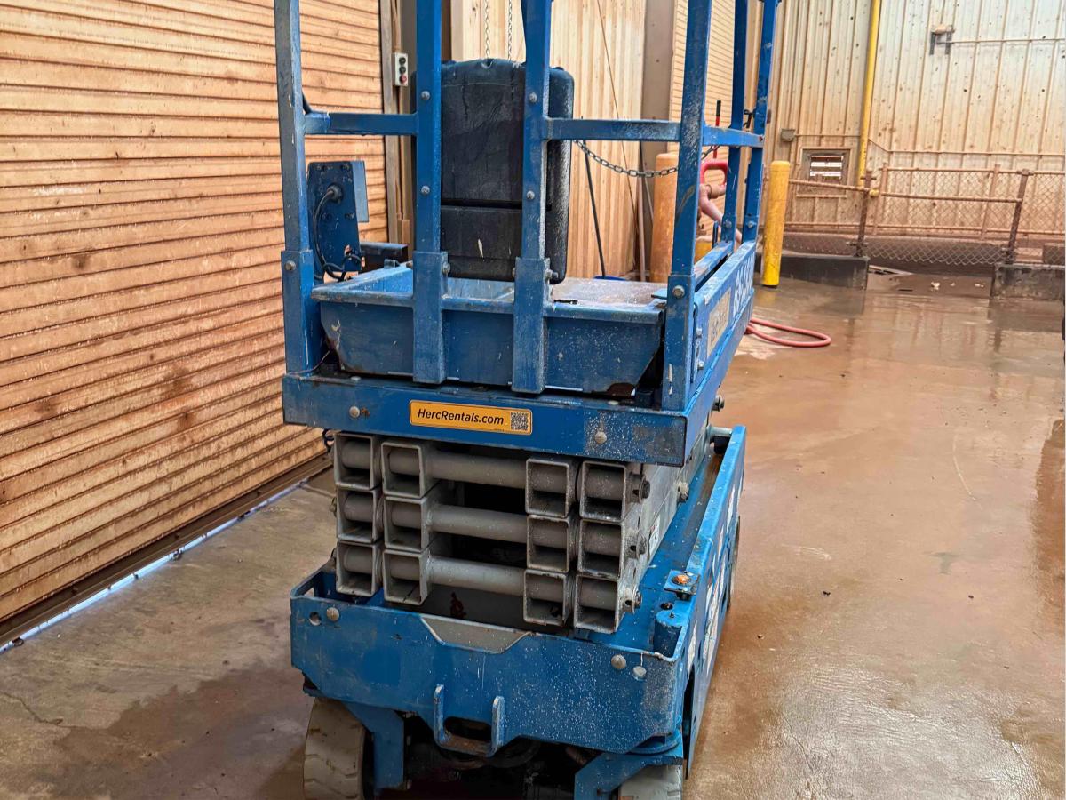 2018 Genie GS-1930