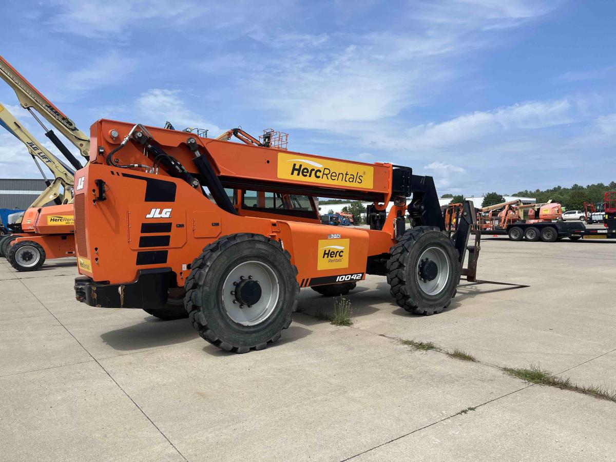 2020 SkyTrak 10042