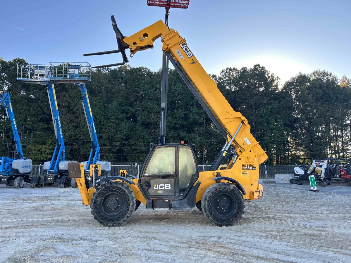2021 JCB 512-56