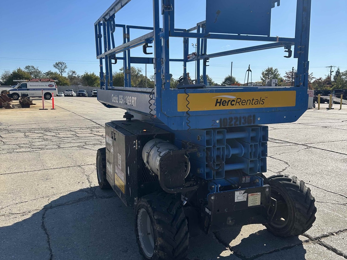 2017 Genie GS-3369 RT-2