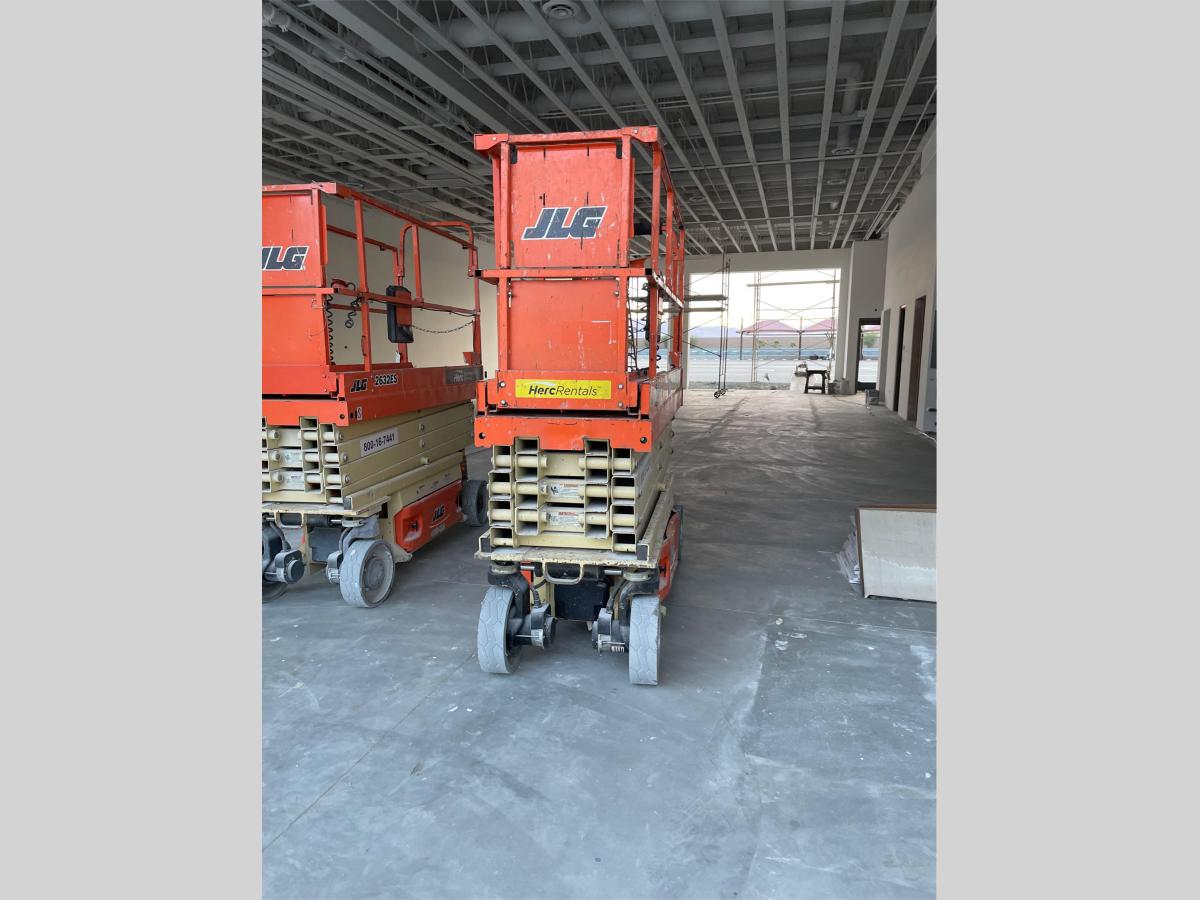 2017 JLG 2632ES