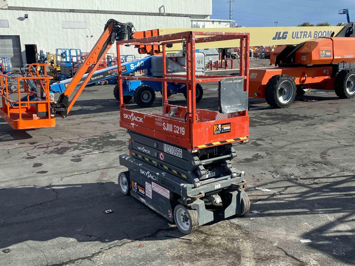 2017 Skyjack SJ3219