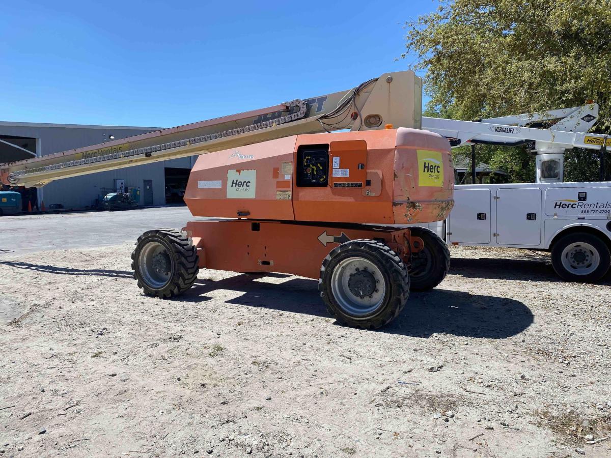 2017 JLG 860SJ