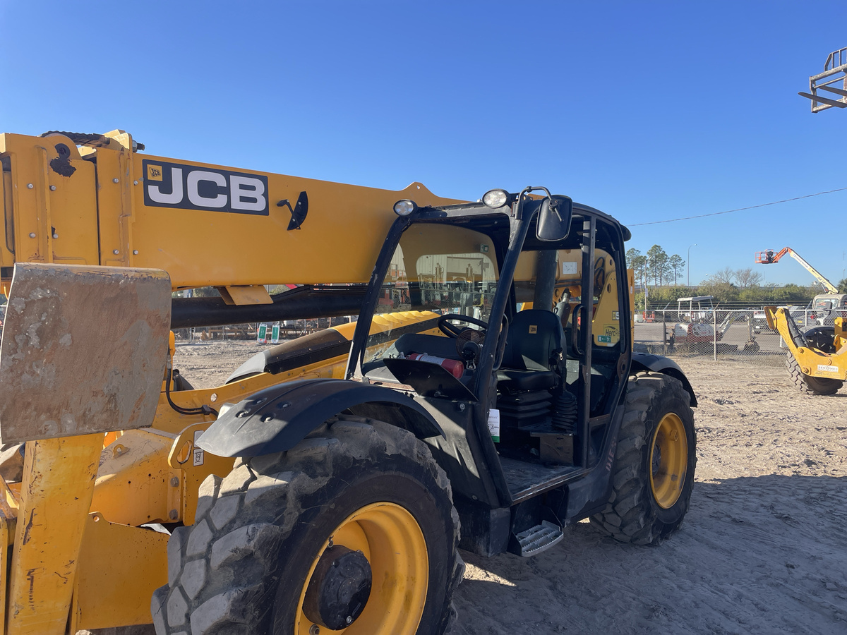 2018 JCB 510-56