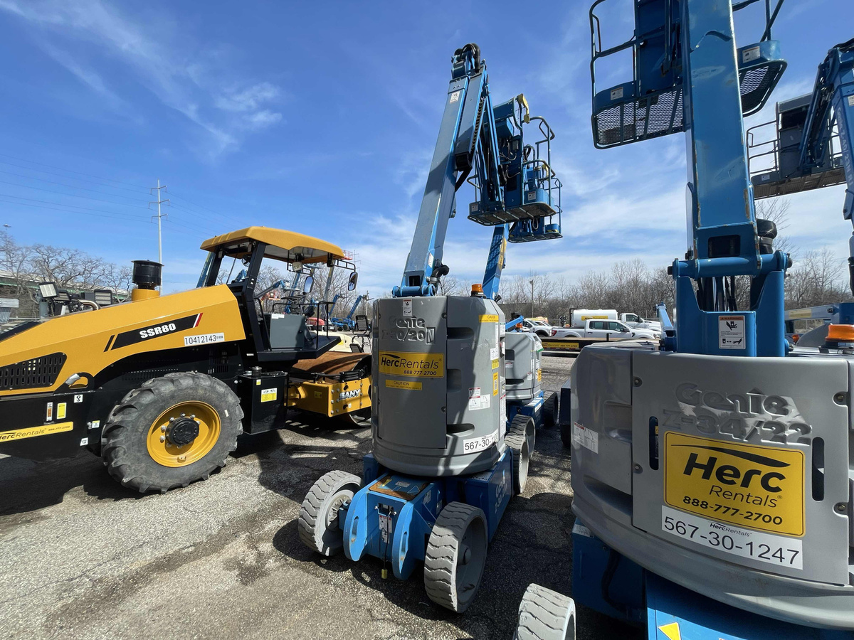 2017 Genie Z-30/20N RJ-5