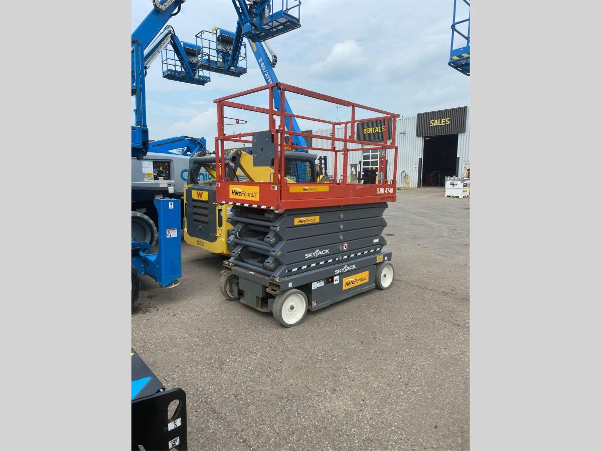 2018 Skyjack SJ4740-4