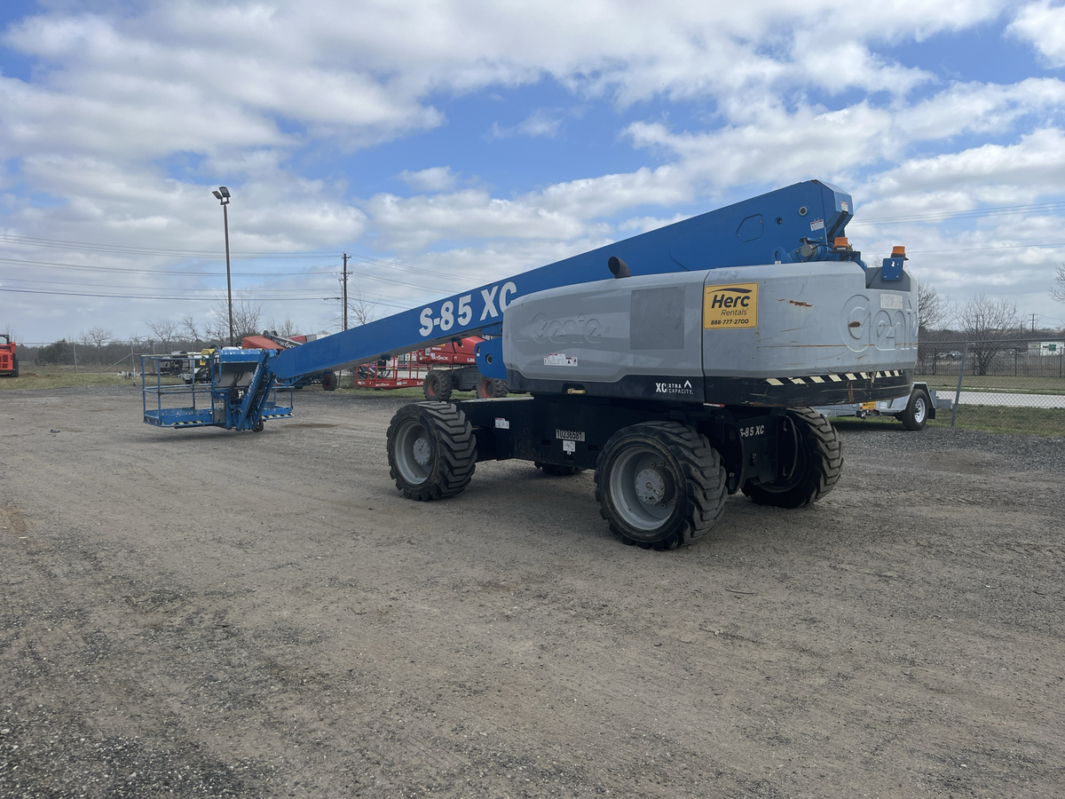 2018 Genie S-85-2