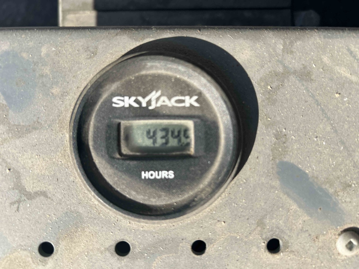 2017 Skyjack SJ4740-5