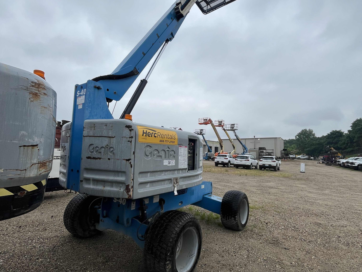 2018 Genie S-40-2