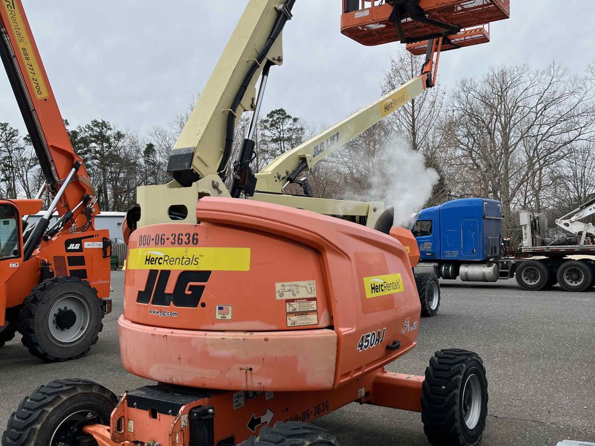 2015 JLG 450AJ-4
