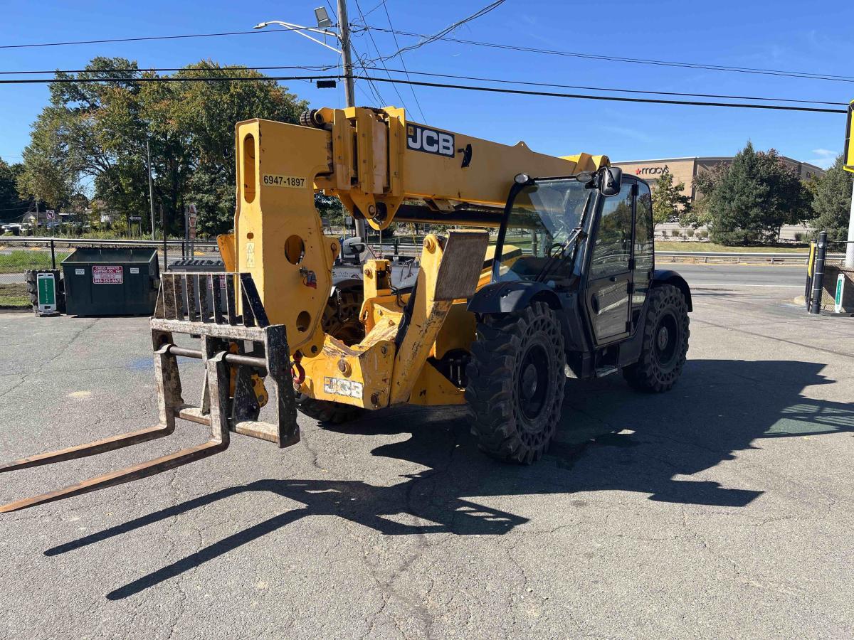2017 JCB 510-56