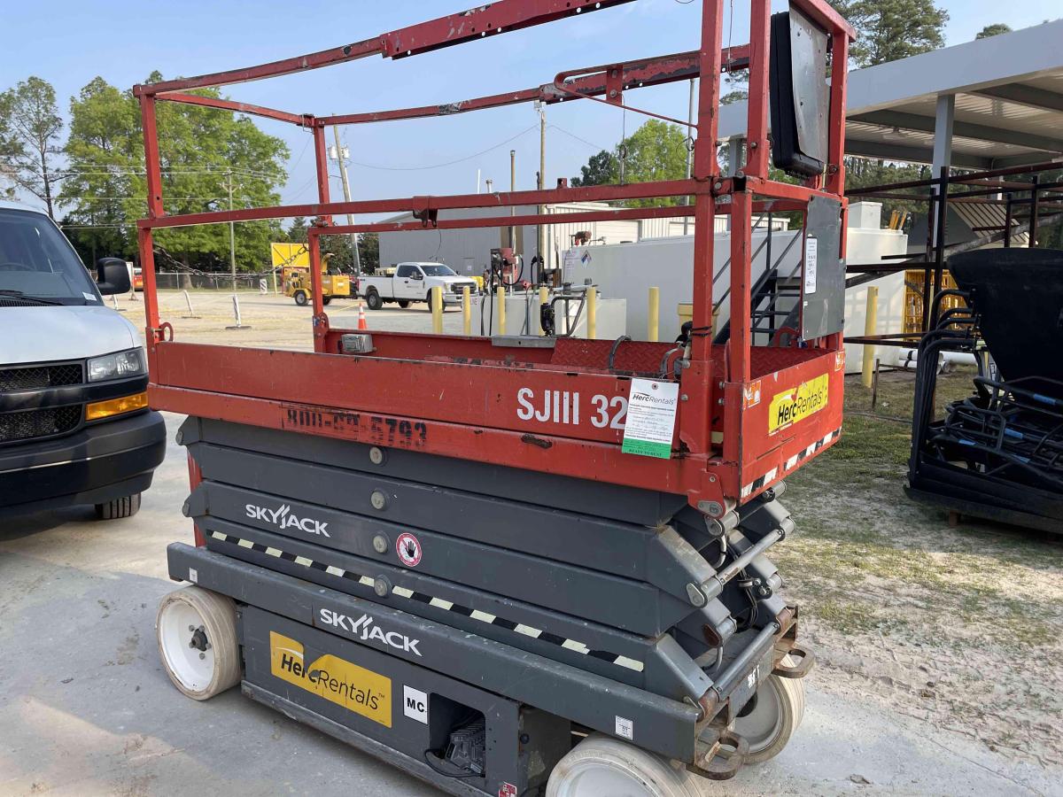 2016 Skyjack SJ3226