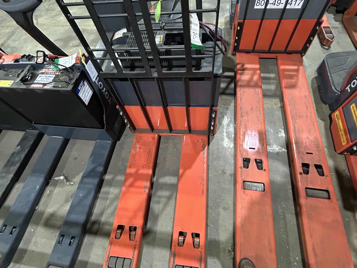 2021 Toyota 8HBE30-6