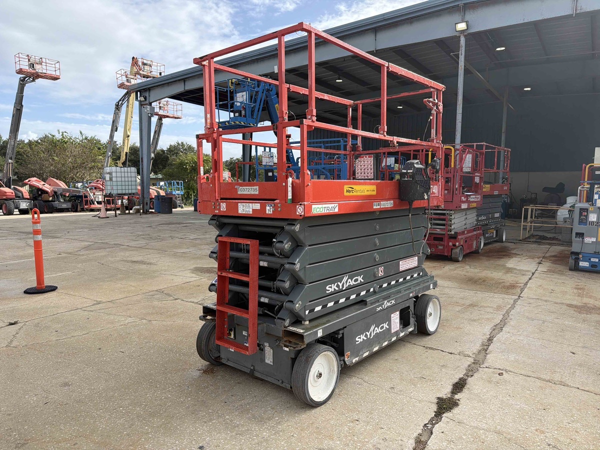 2022 Skyjack SJ4740-2