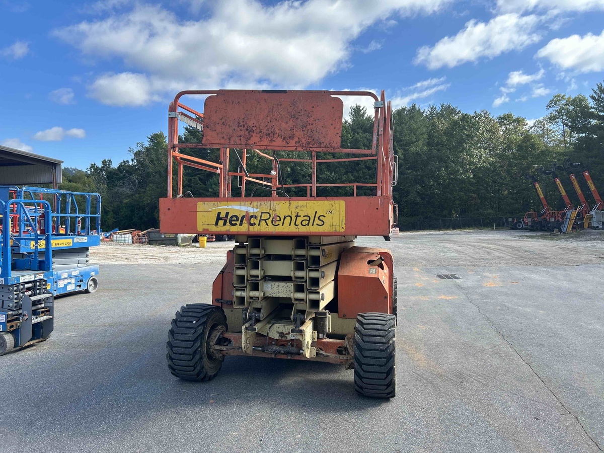 2017 JLG 4394RT-3