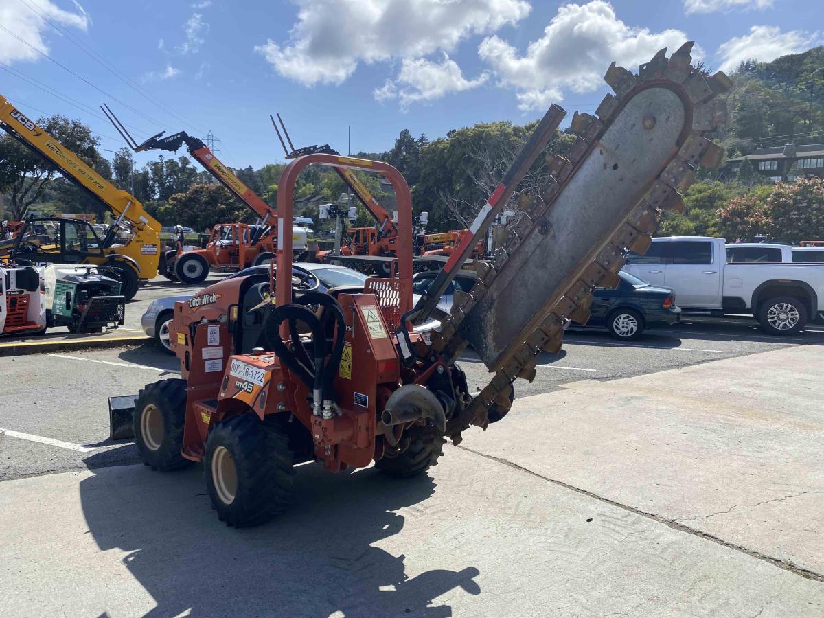 2017 Ditch Witch RT45