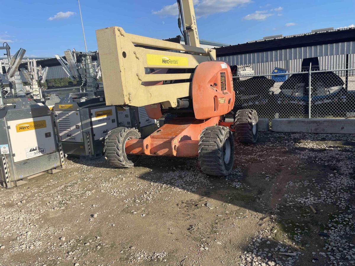 2013 JLG 450AJ