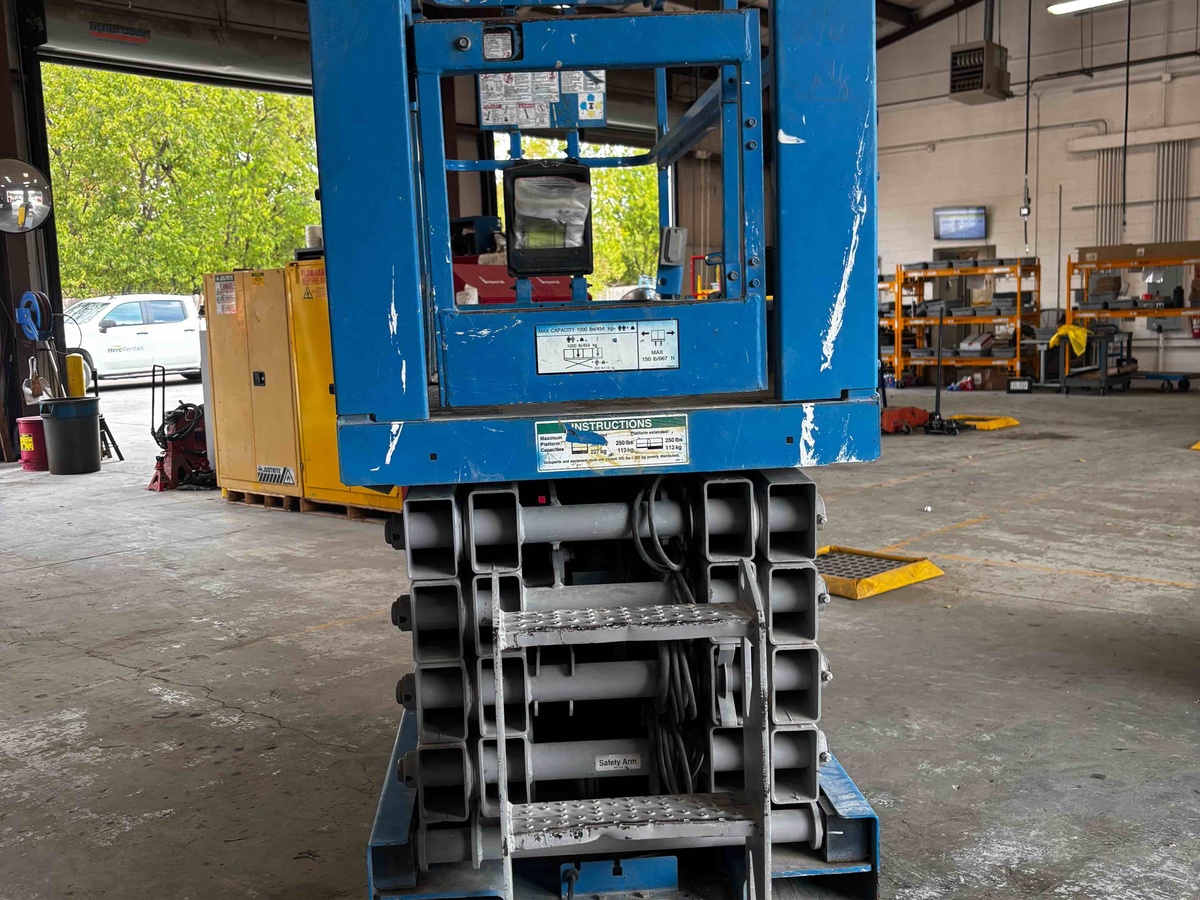 2016 Genie GS-3232-3
