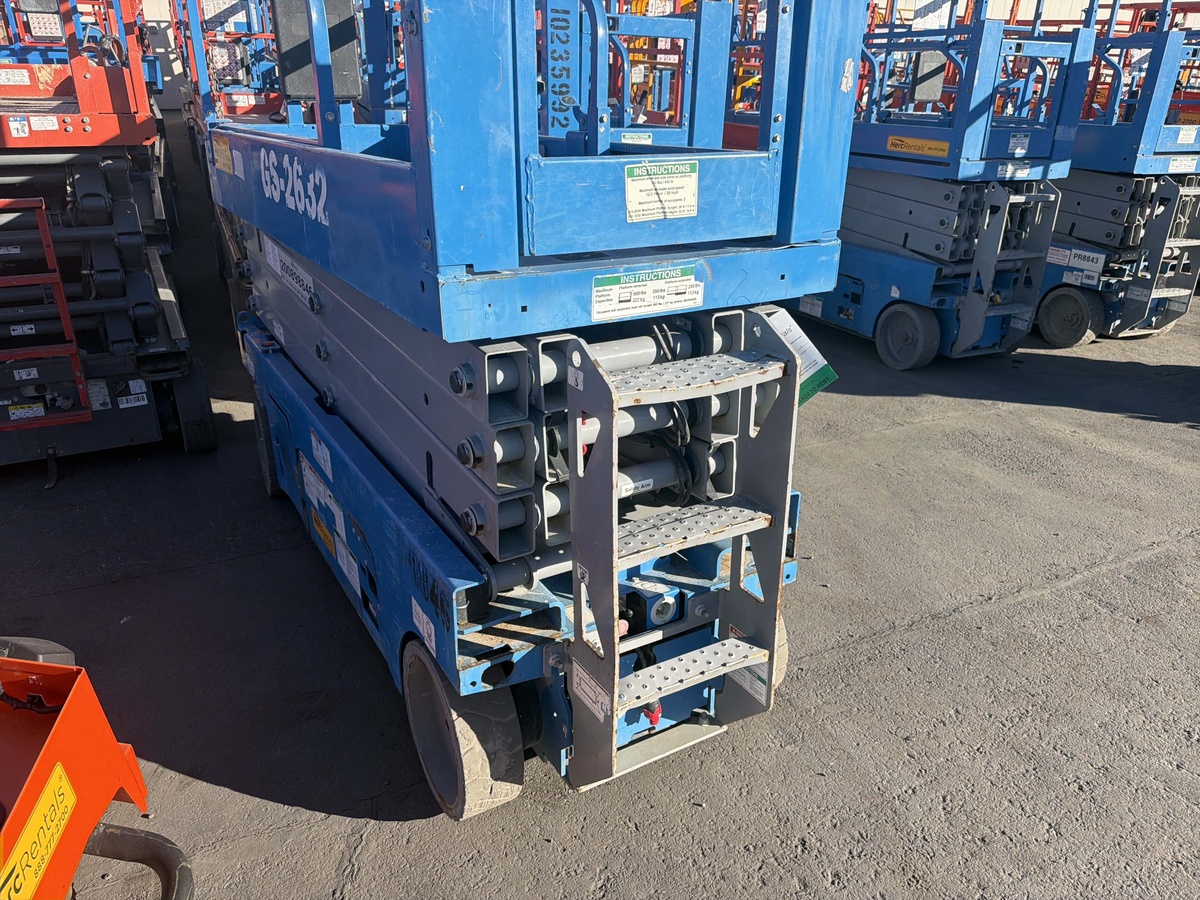 2018 Genie GS-2632