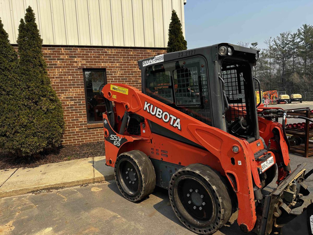 2018 Kubota SSV65