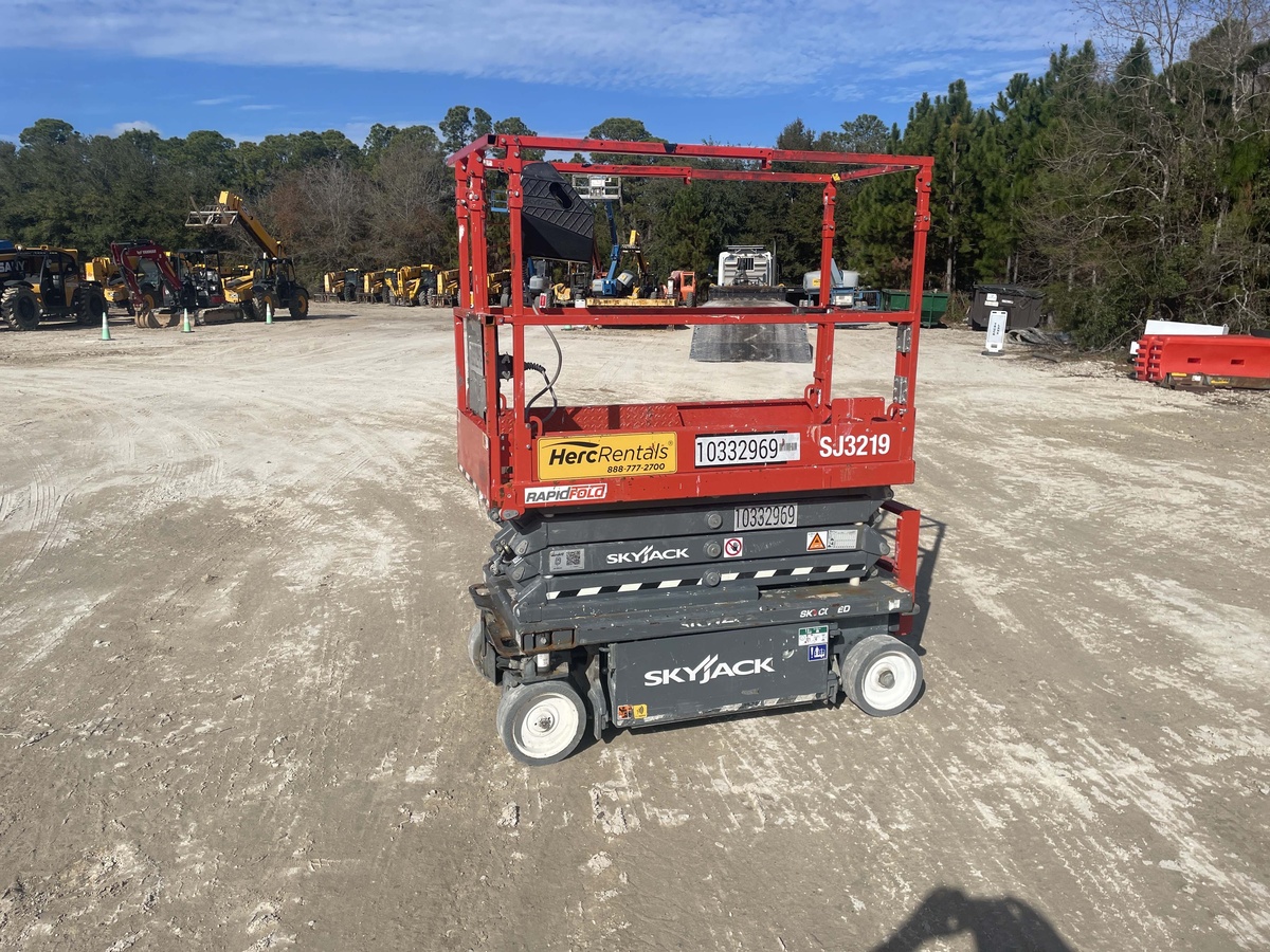 2021 Skyjack SJ3219-4