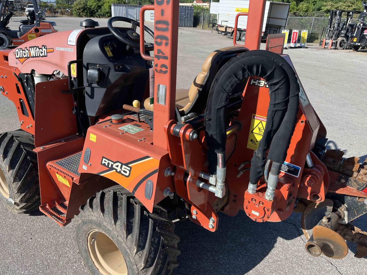 2017 Ditch Witch RT45