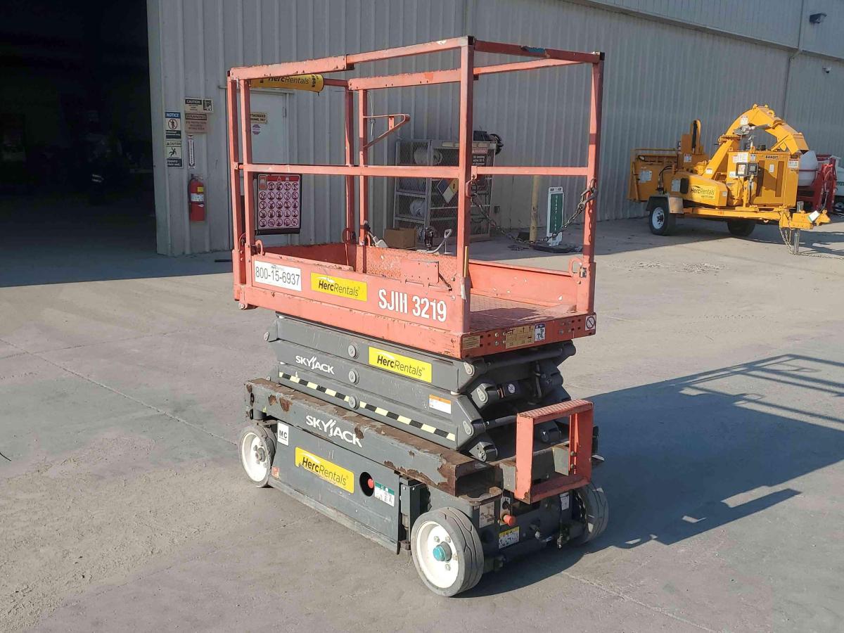 2017 Skyjack SJ3219