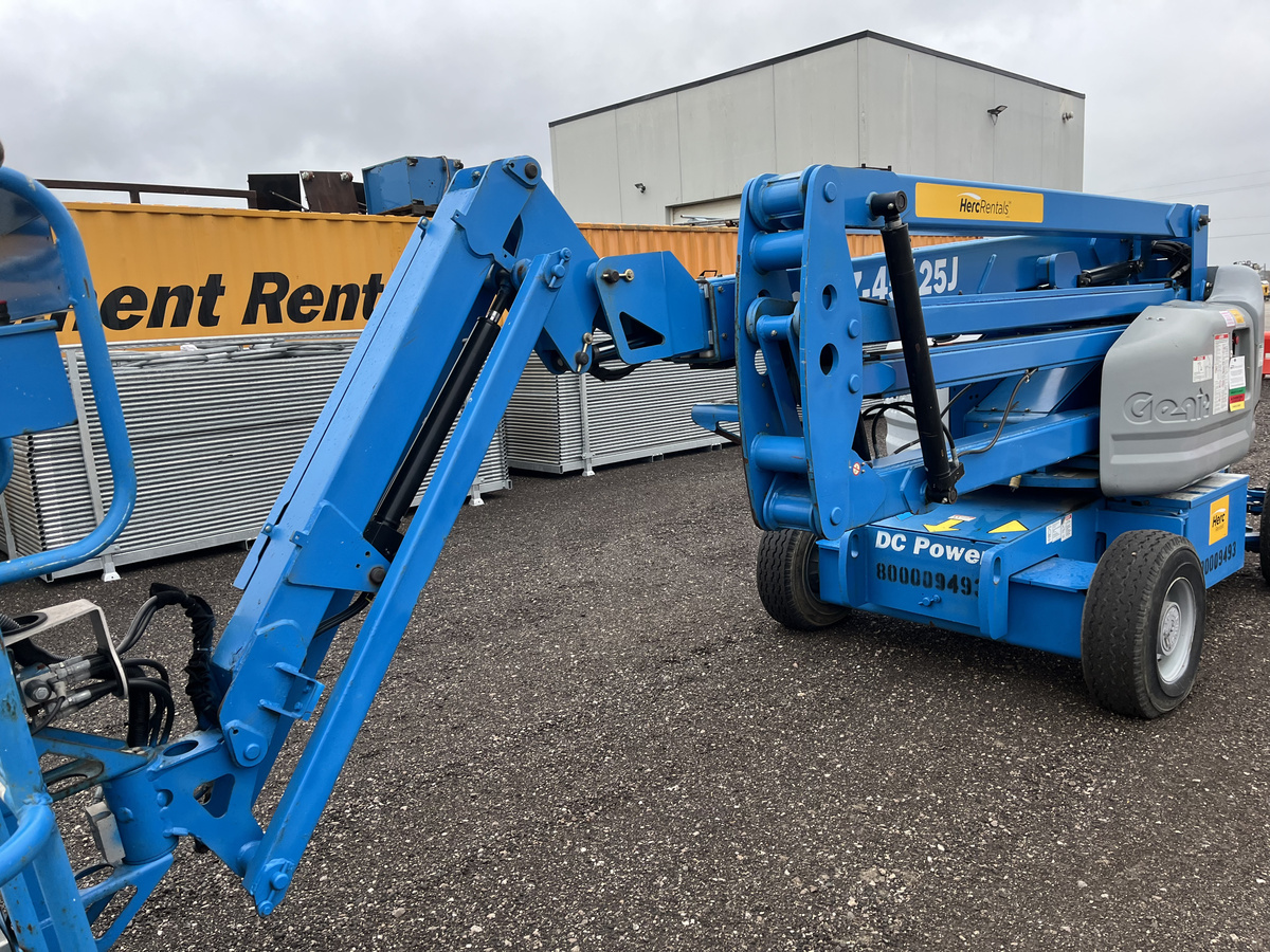 2013 Genie Z-45/25J-4