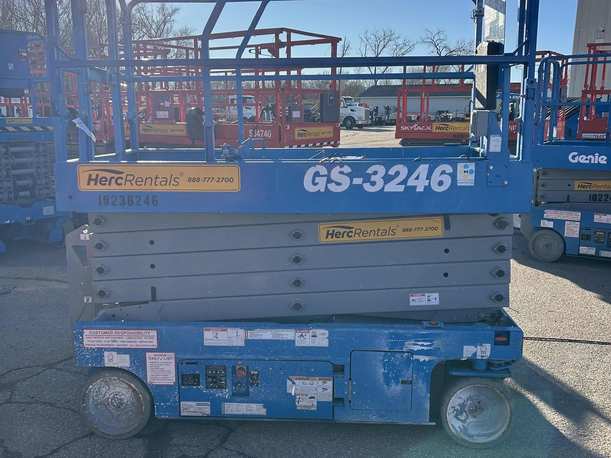 2018 Genie GS-3246-3