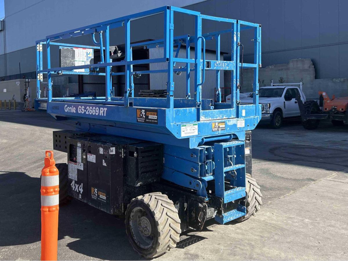 2017 Genie GS-2669 RT