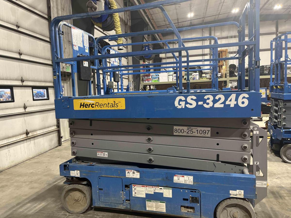 2019 Genie GS-3246