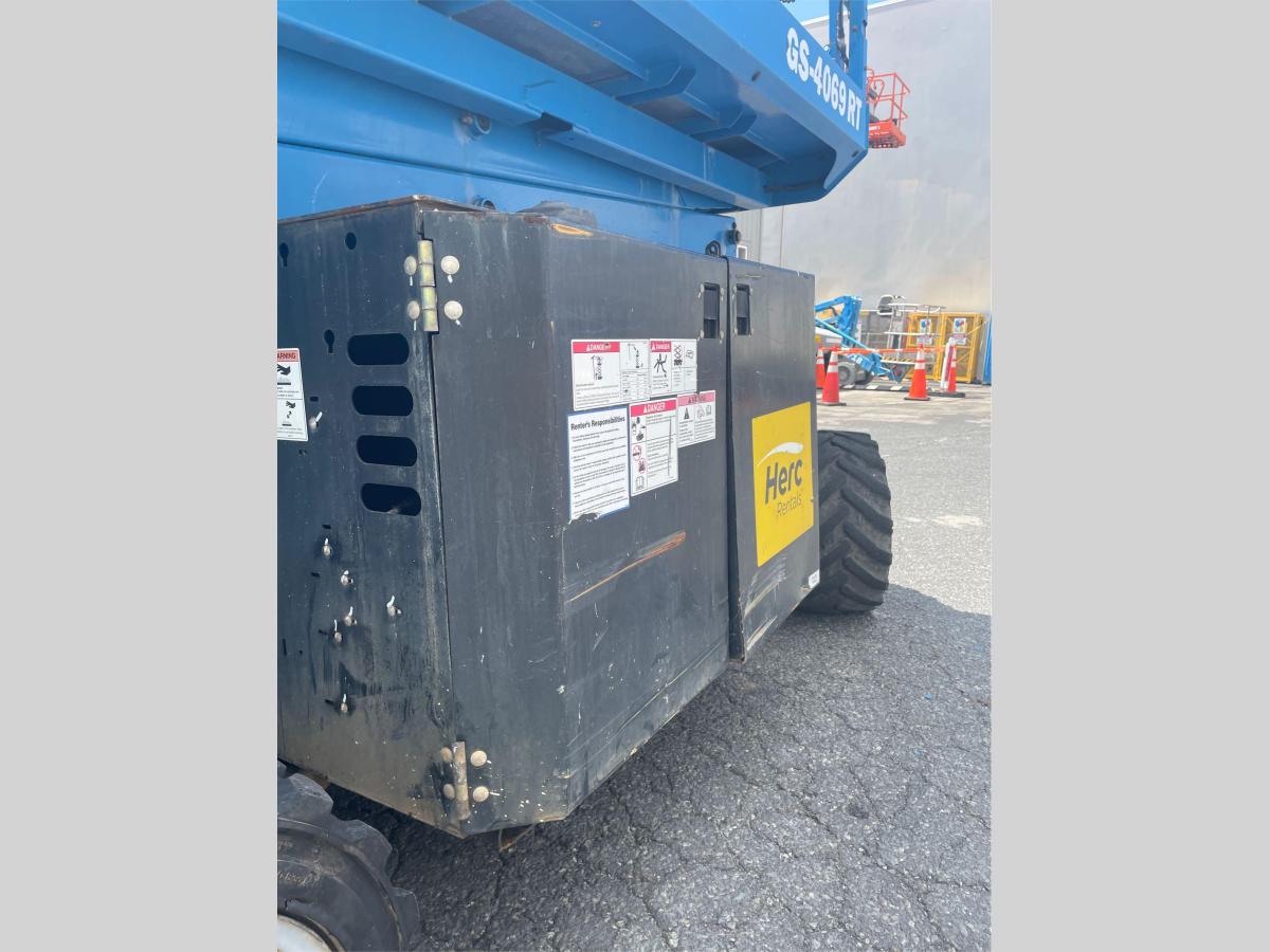 2017 Genie GS-4069 RT-4
