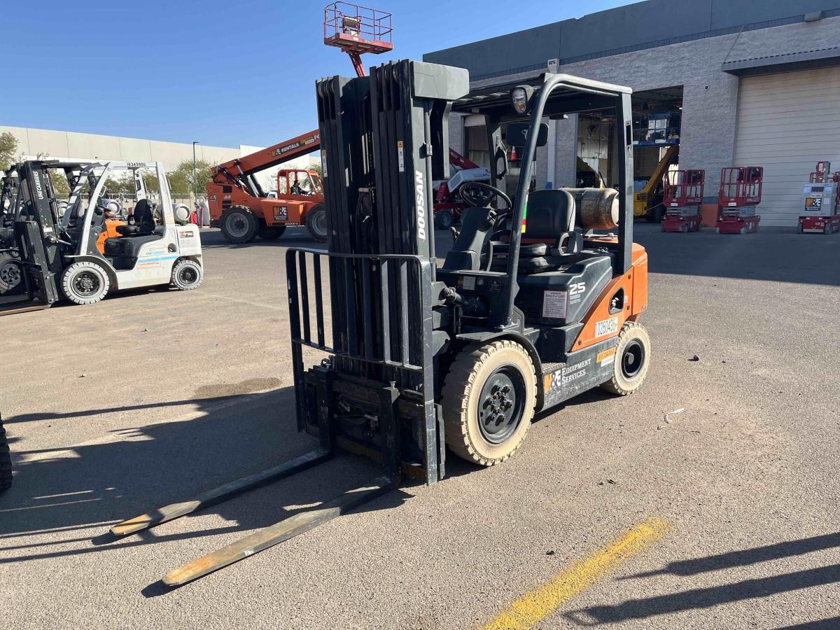 2018 Doosan G25E5
