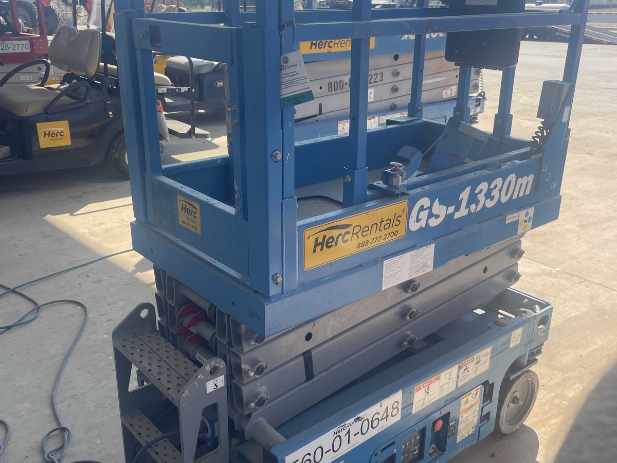 2019 Genie GS1330M