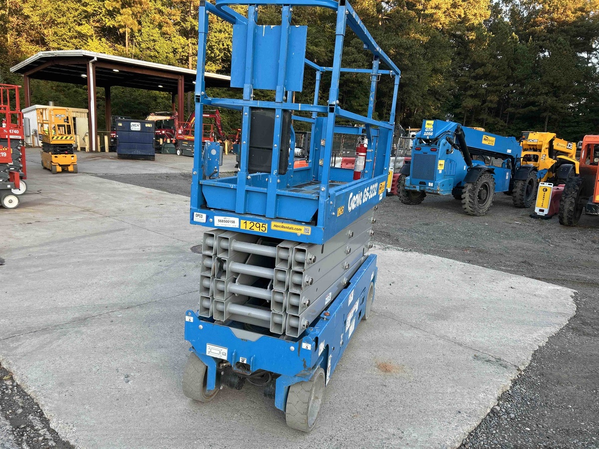 2018 Genie GS-3232-2