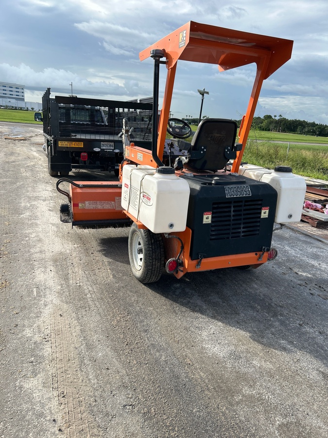2021 LayMor SM300-5