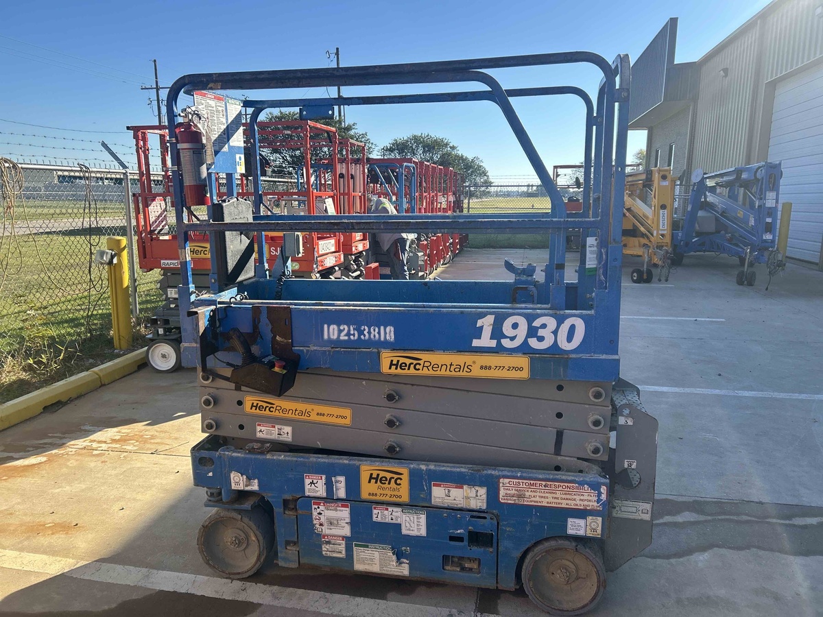 2018 Genie GS-1930