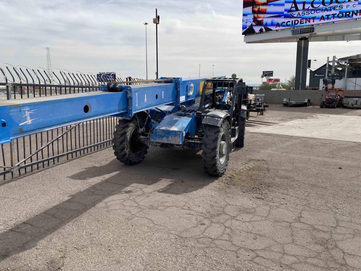 2018 Genie GTH 844