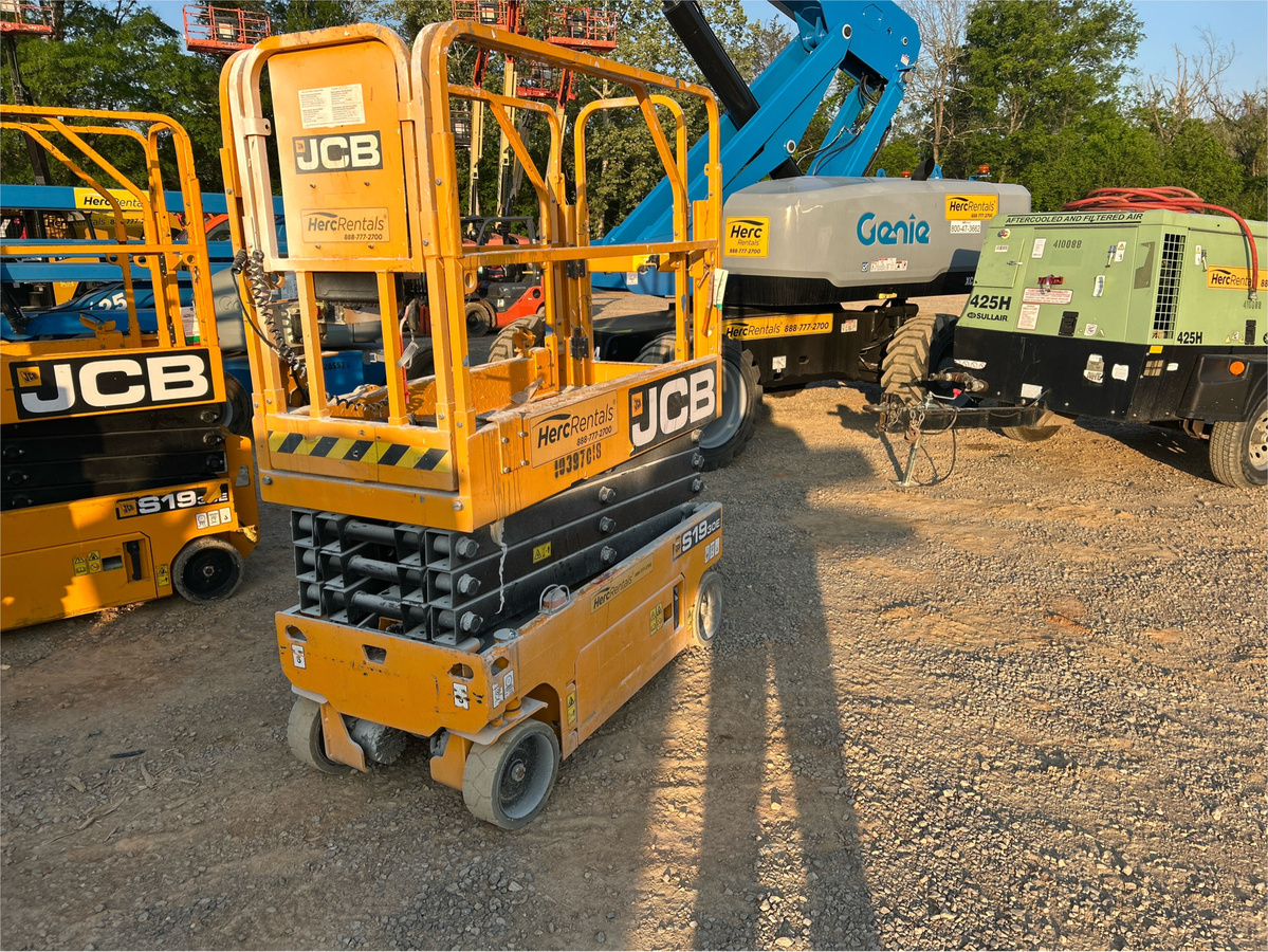 2022 JCB S1930E