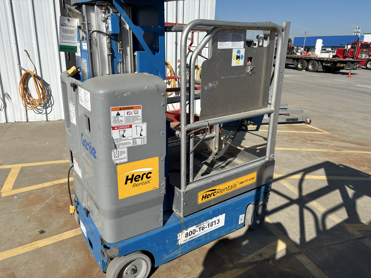 2017 Genie GR-12-2