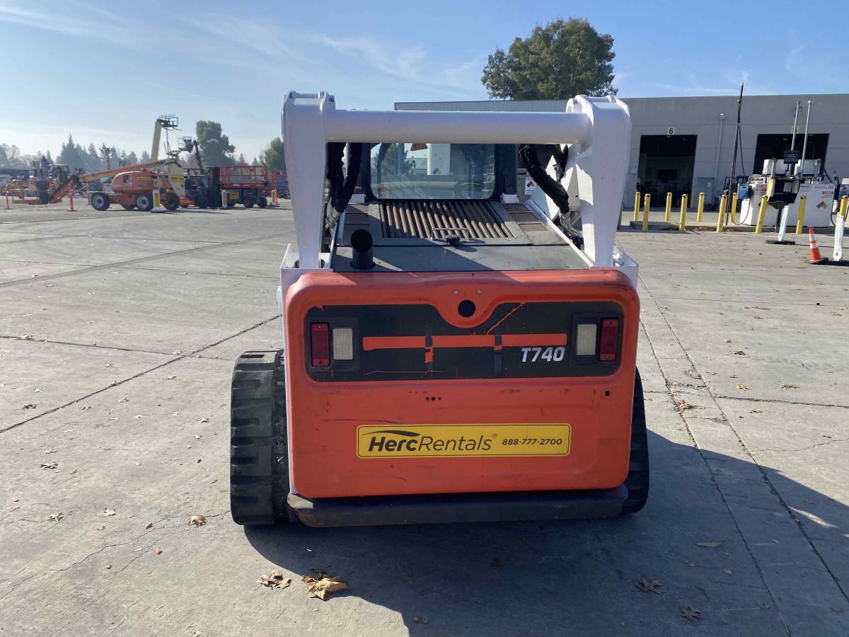 2019 Bobcat T740
