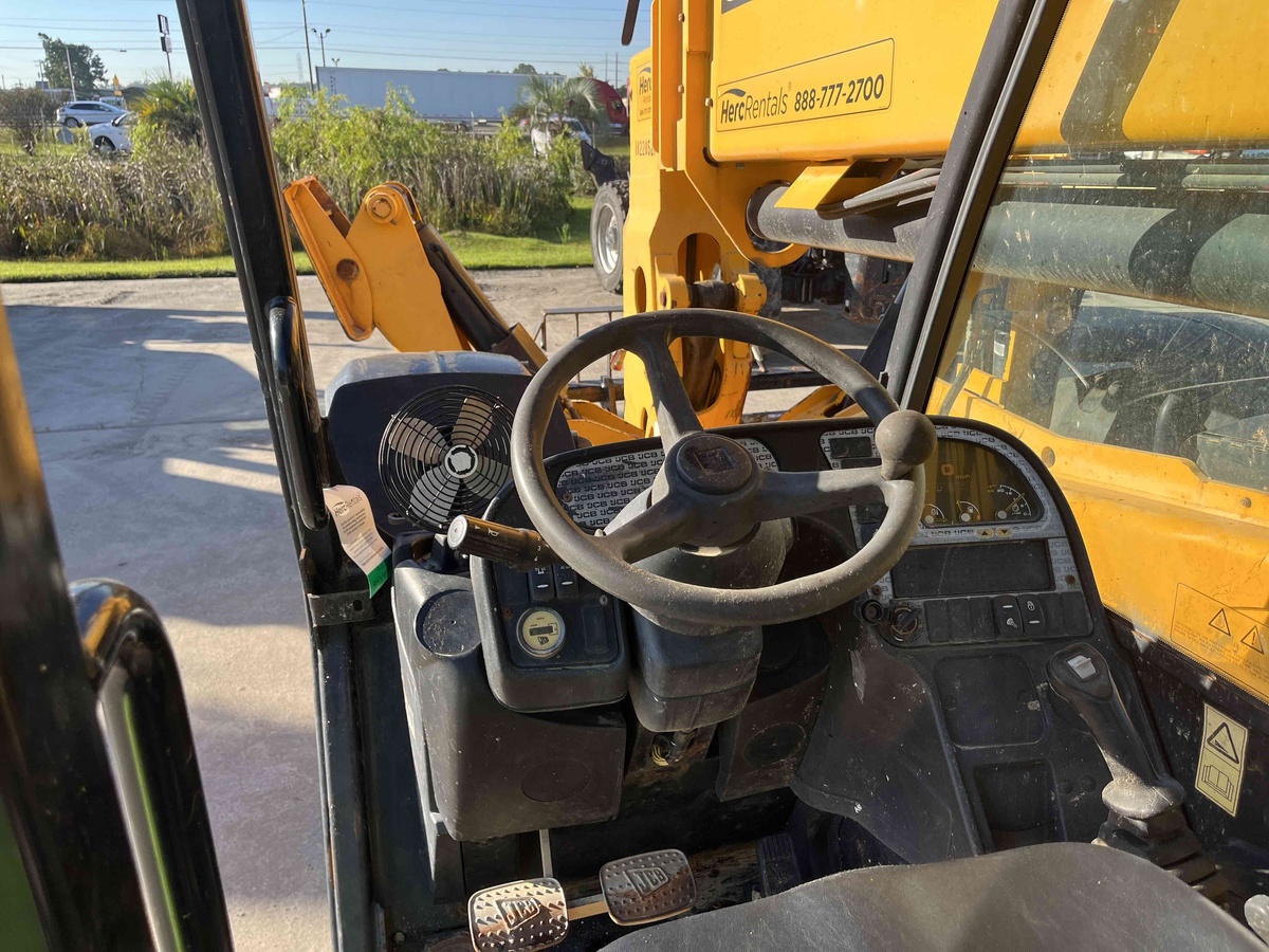 2017 JCB 510-56-3