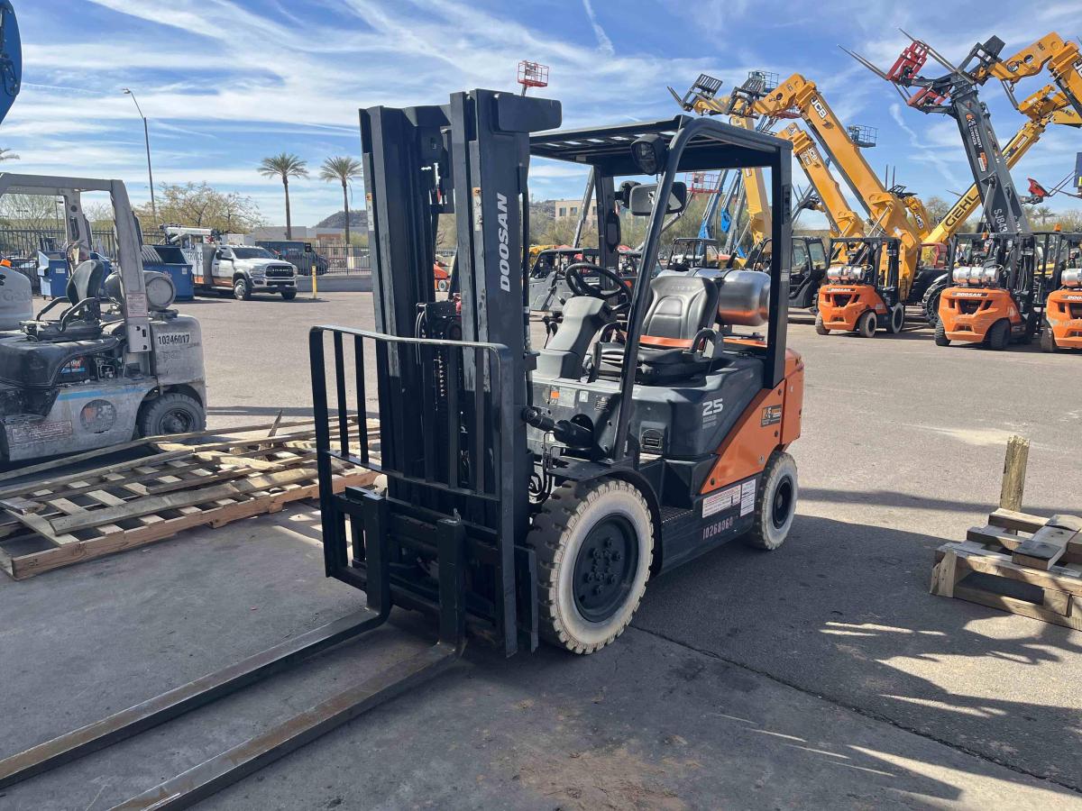 2019 Doosan G25N-7
