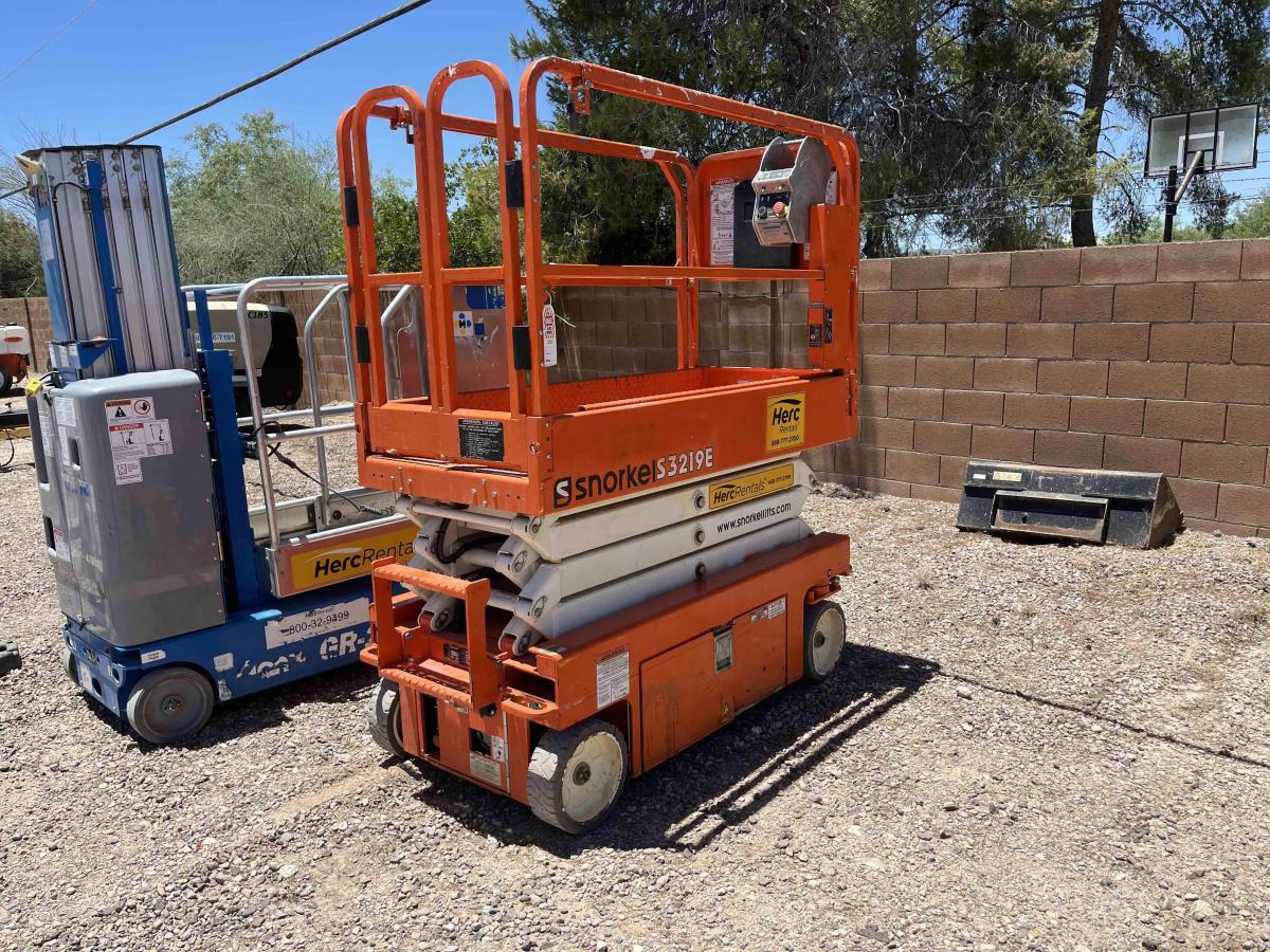 2019 Snorkel S3219E