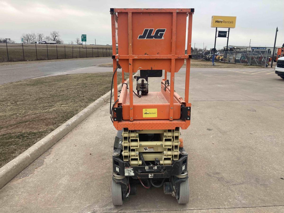 2018 JLG 1932R