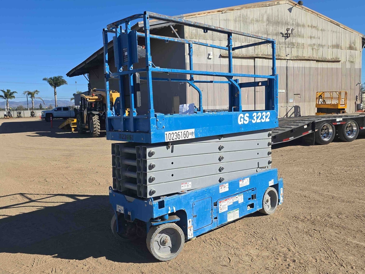 2018 Genie GS-3232-9