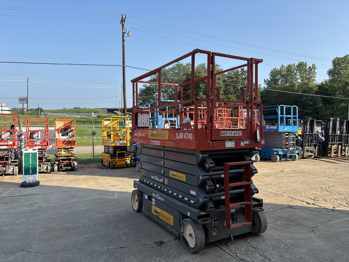 2019 Skyjack SJ4740-4