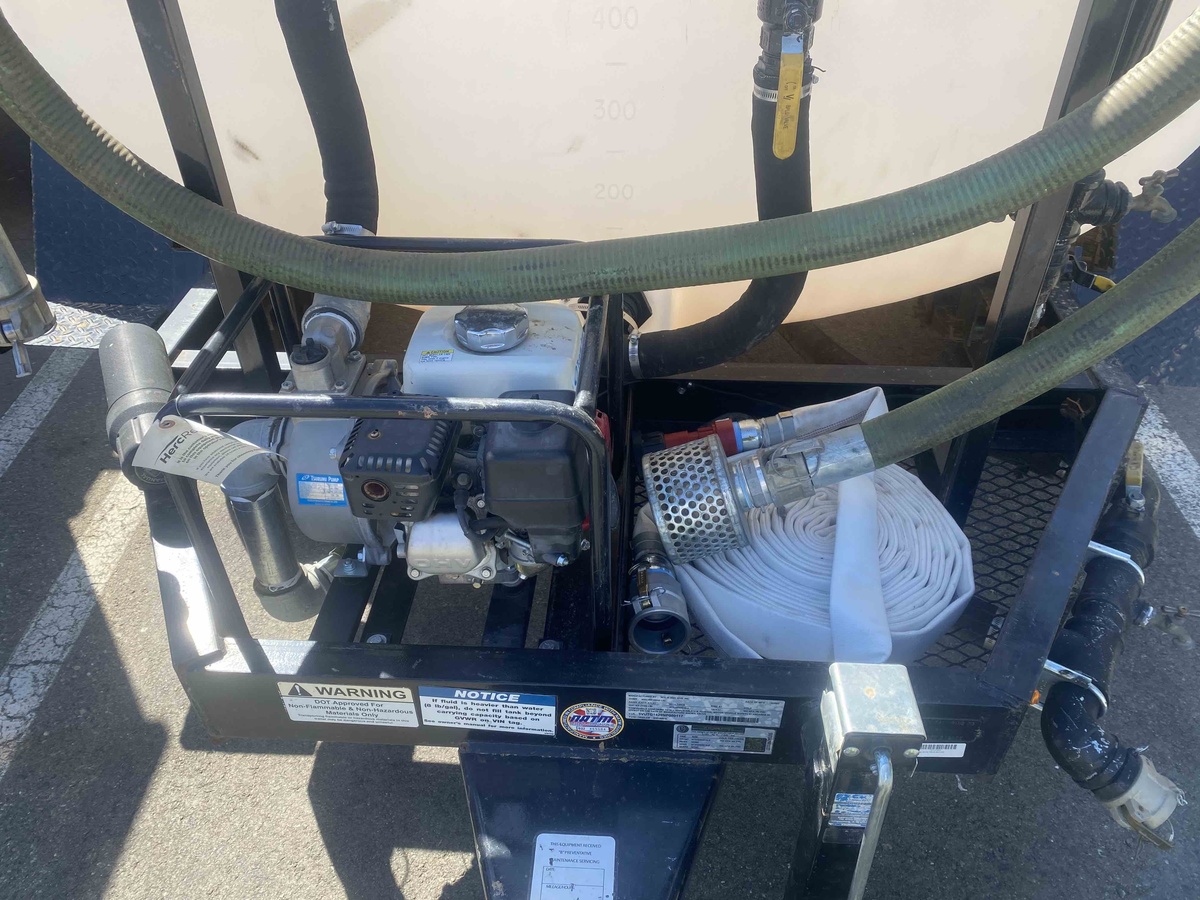 2022 Wylie EXP-800-S (Water Trailer 800 Gal)-1
