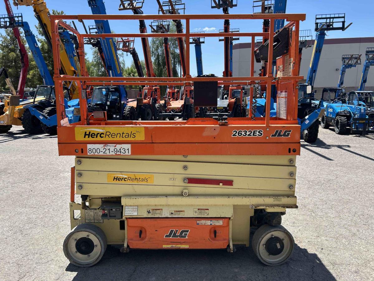 2018 JLG 2632ES-2